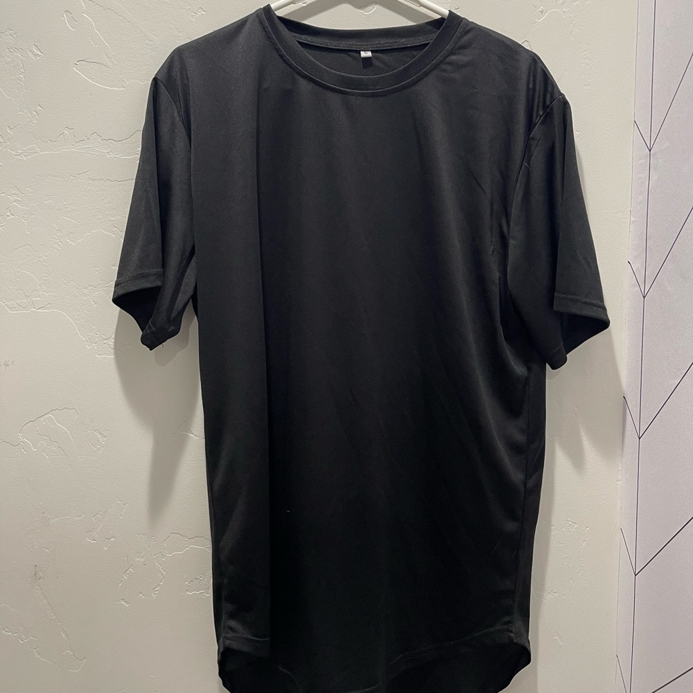 SHEIN Tee